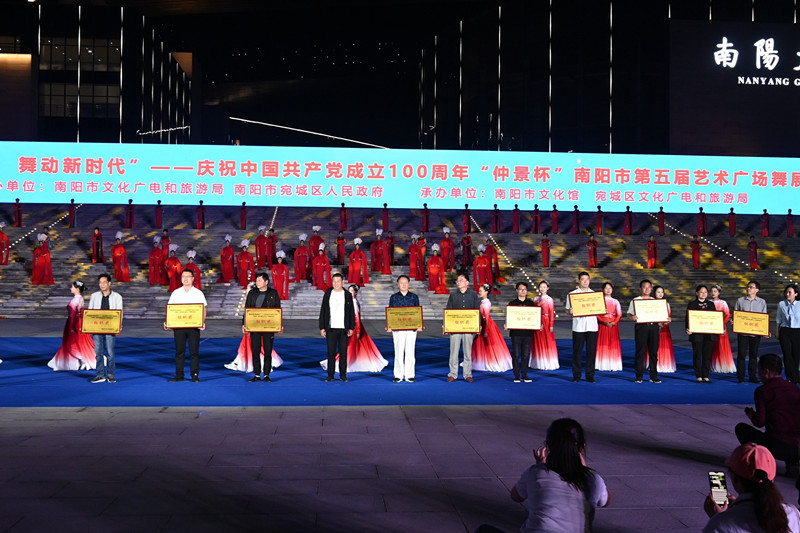 37b5b4637d829e261e1d49225292ba1_副本.jpg